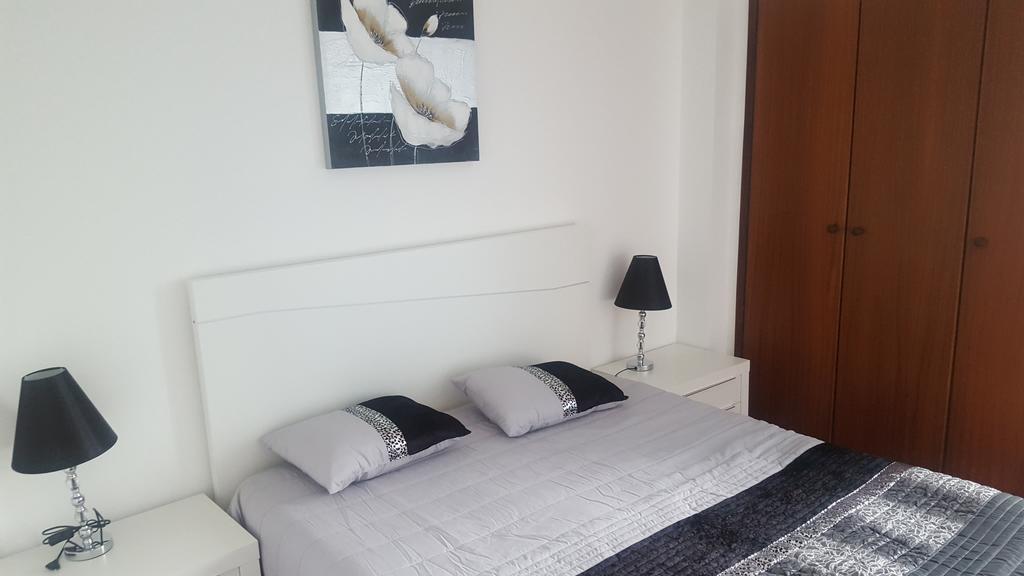 Apartamento Vista Deslumbrante ปอนตาเดลกาดา ภายนอก รูปภาพ